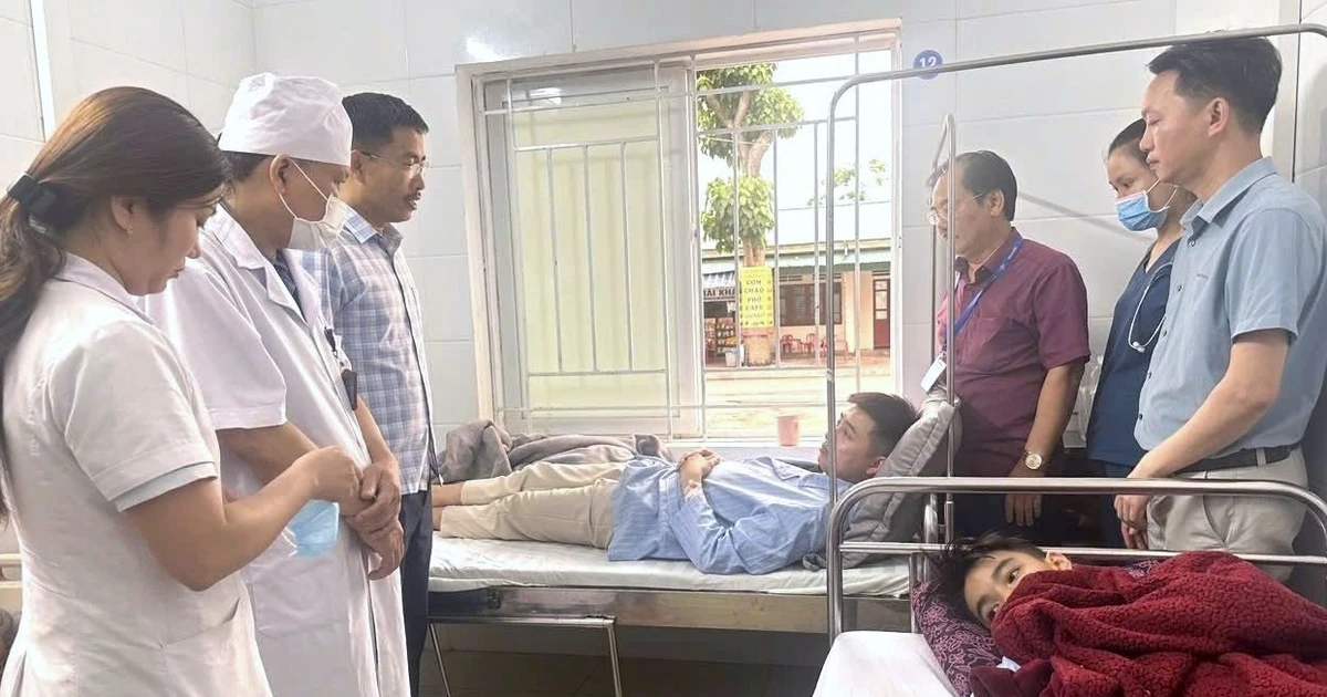 Vụ hơn 20 người nhập viện nghi ngộ độc: Sở y tế Nghệ An chỉ đạo khẩn