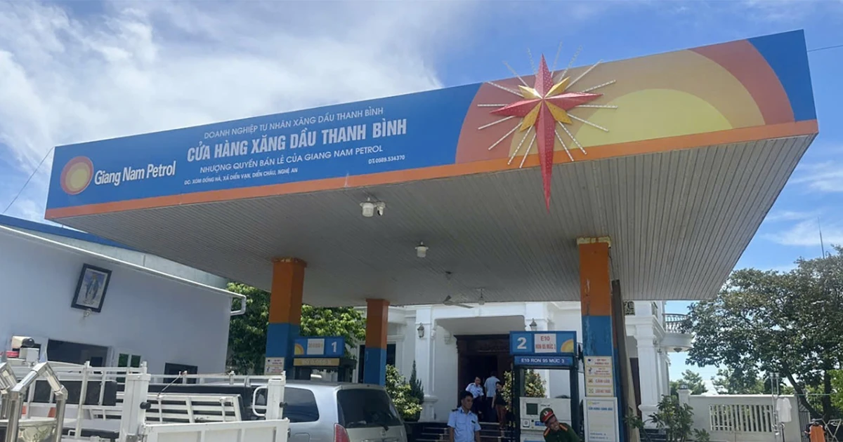 Bị phạt 40 triệu đồng vì tự ý nâng giá bán xăng