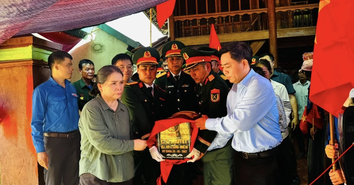 Hành trình 'đoàn tụ' sau gần 60 năm của người lính nằm lại đất bạn Lào