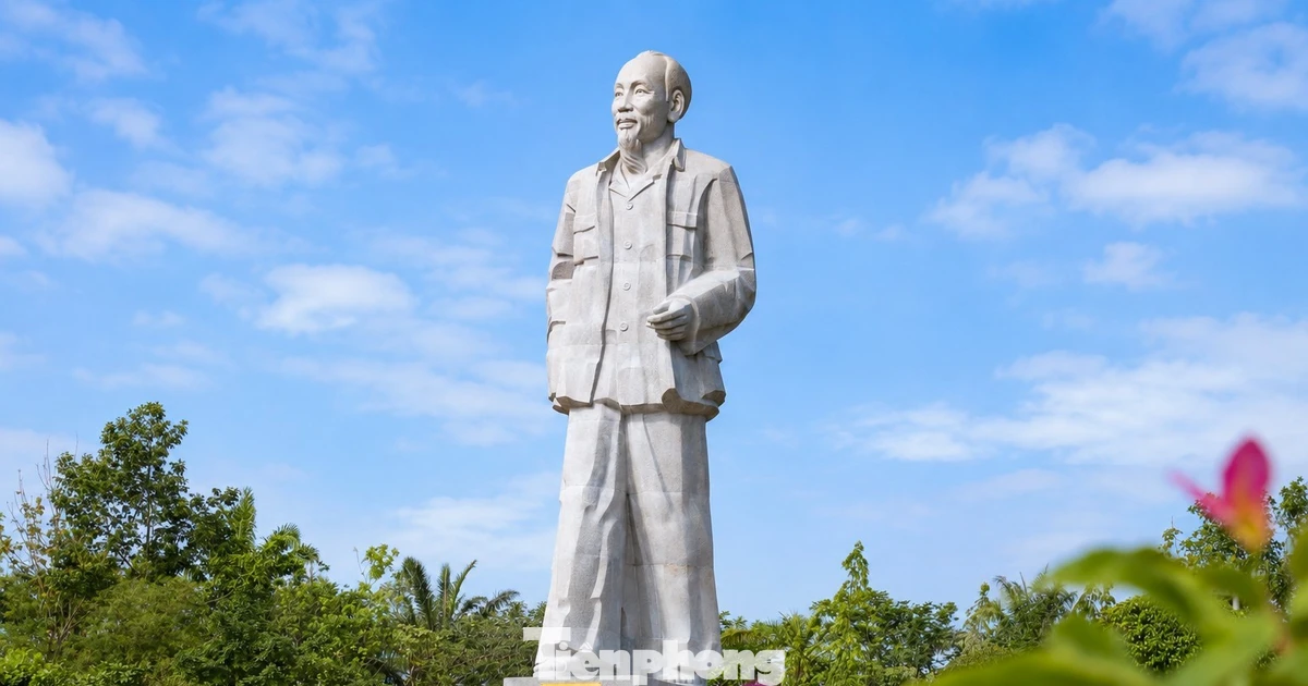 Rực rỡ cờ hoa mừng sinh nhật Bác Hồ