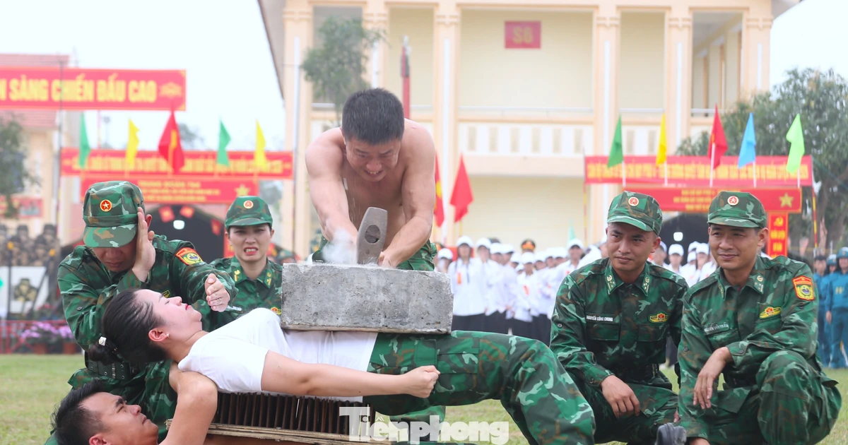 Thót tim với màn nằm trên mảnh chai, bàn chông phá đá của người lính biên phòng