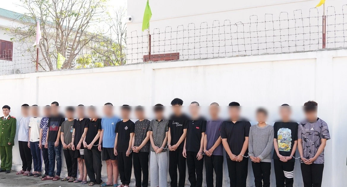 Hơn 500 cán bộ, chiến sĩ Công an Nghệ An ra quân trấn áp 'boy phố'