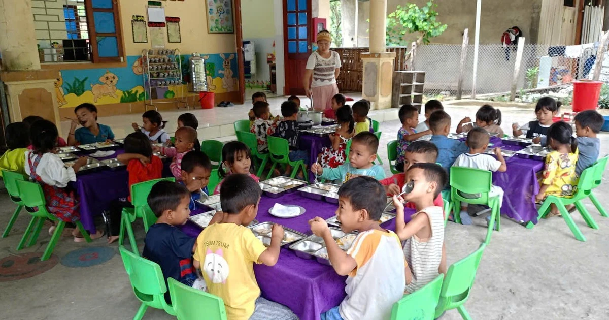 Nghệ An buộc công khai nguồn thực phẩm bếp ăn trường học