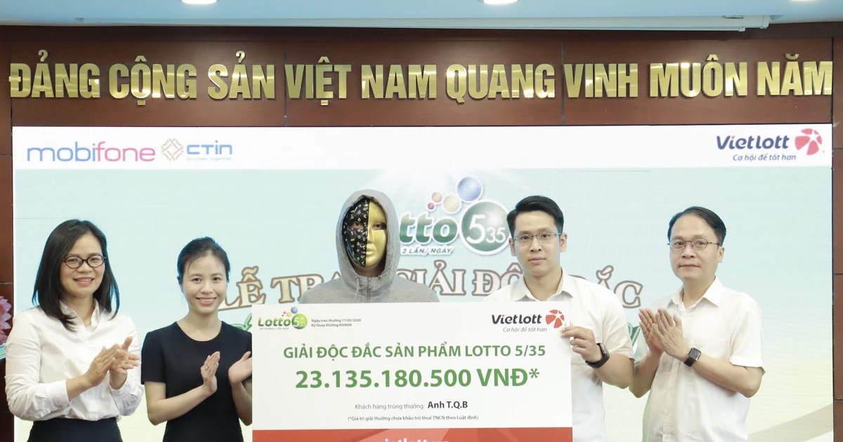 Một nhân viên ngân hàng trúng giải độc đắc Vietlott
