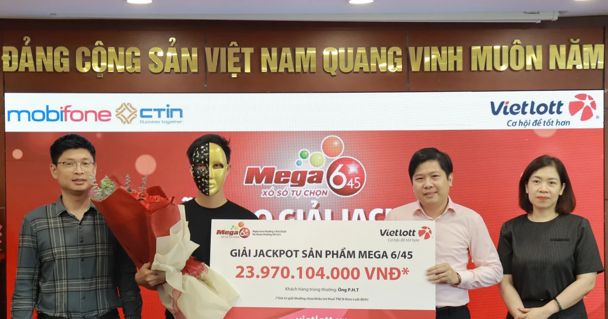 Đang nấu cơm nhận tin trúng Vietlott gần 24 tỷ đồng