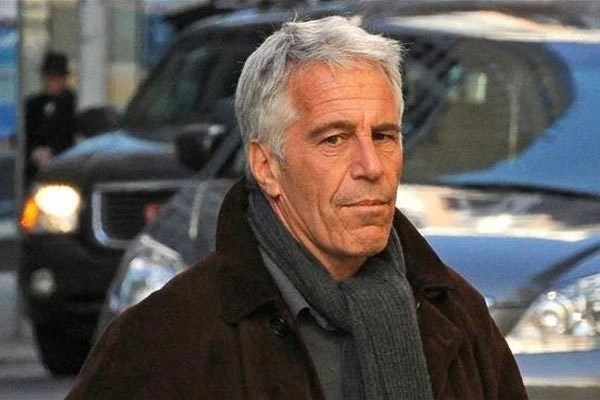 'Cơn lốc' toàn cầu từ hồ sơ Epstein