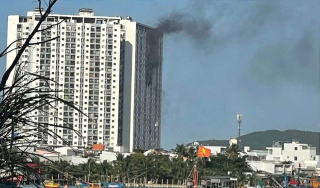Cháy chung cư ở Nha Trang khiến 2 người tử vong