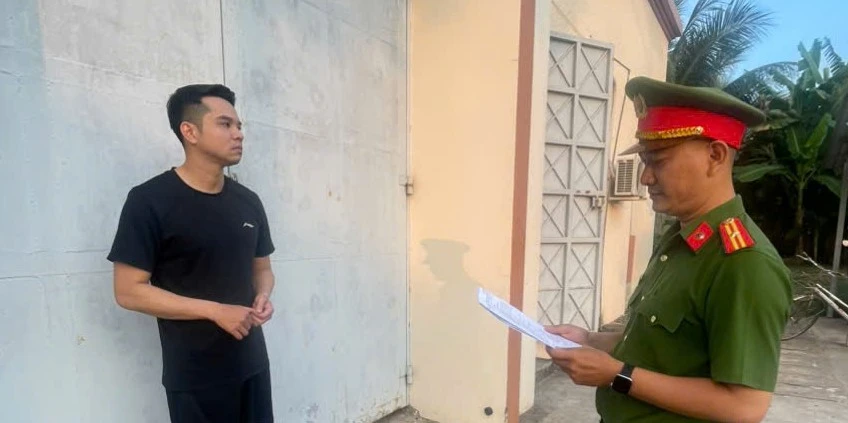 Gây án xong, vào bệnh viện tâm thần điều trị rồi bỏ trốn