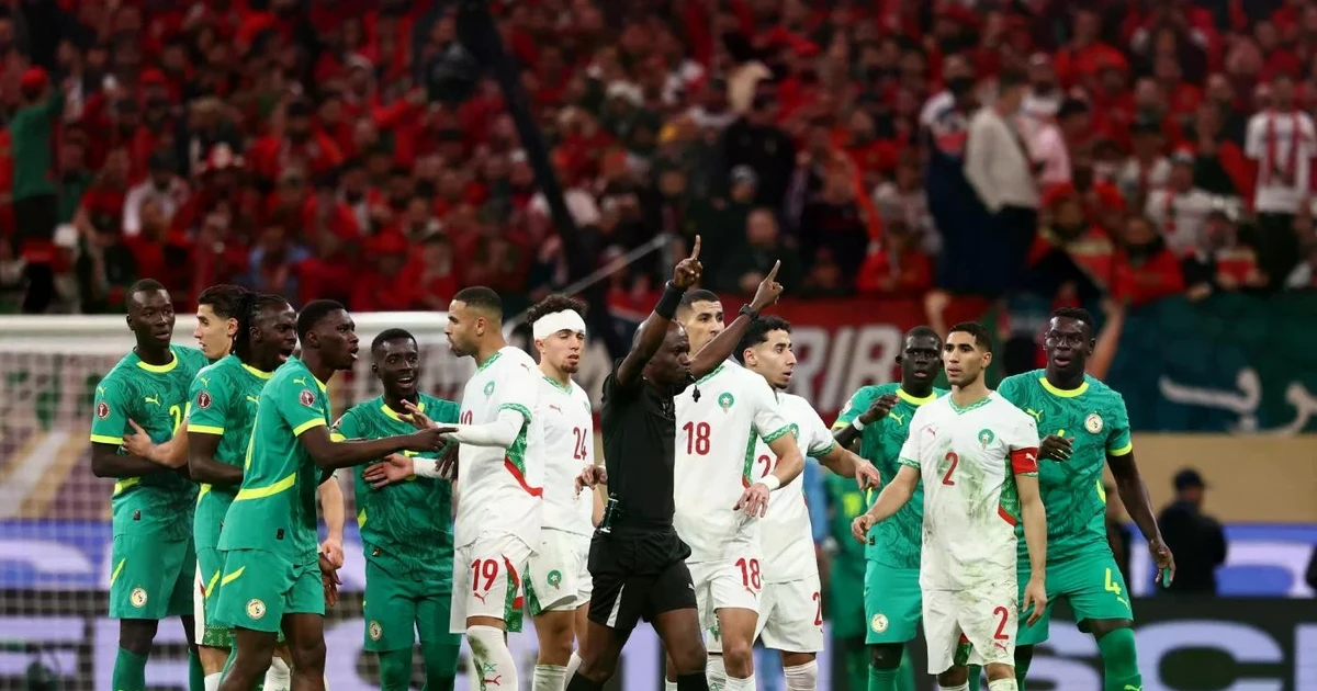 LĐBĐ Châu Phi tước chức vô địch của Senegal