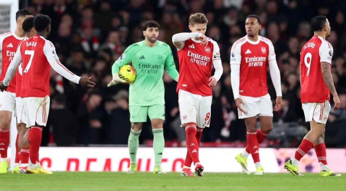 Vì sao Arsenal bế tắc trước Man United? Khi 'tam giác vàng' White - Saka - Odegaard gãy vụn