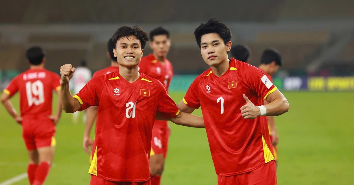 Báo Hàn Quốc ca ngợi 'Phép thuật' của HLV Kim Sang-sik