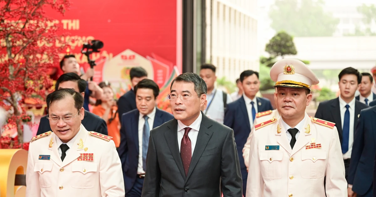Thủ tướng Lê Minh Hưng dự Lễ kỷ niệm 80 năm Ngày truyền thống lực lượng Cảnh sát Quản lý hành chính về trật tự xã hội