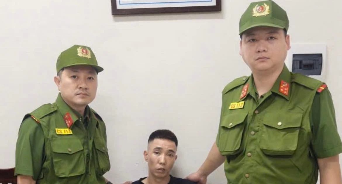 Hà Nội: Cảnh sát khống chế đối tượng cầm dao tấn công tài xế xe ôm