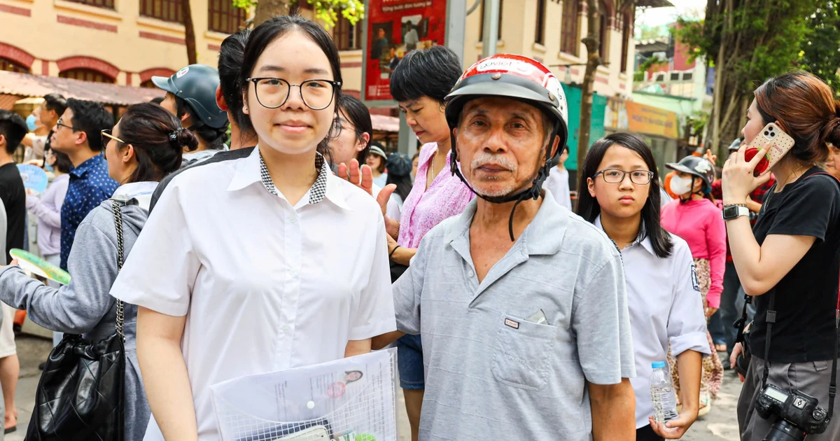 Thi lớp 10 căng thẳng hơn đại học: Bài 2 - Gánh nặng tâm lí trên vai sĩ tử
