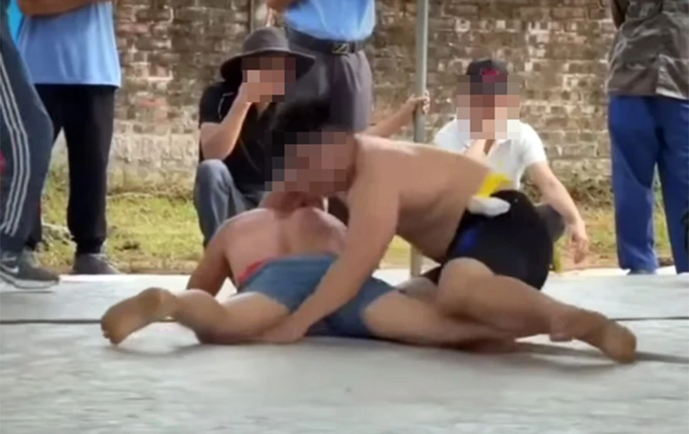 Luật sư nói về vụ đô vật tử vong trong khi thi đấu ở hội làng