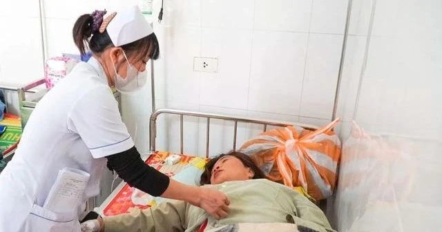 Cục An toàn thực phẩm yêu cầu điều tra vụ ngộ độc tập thể tại Quảng Ngãi