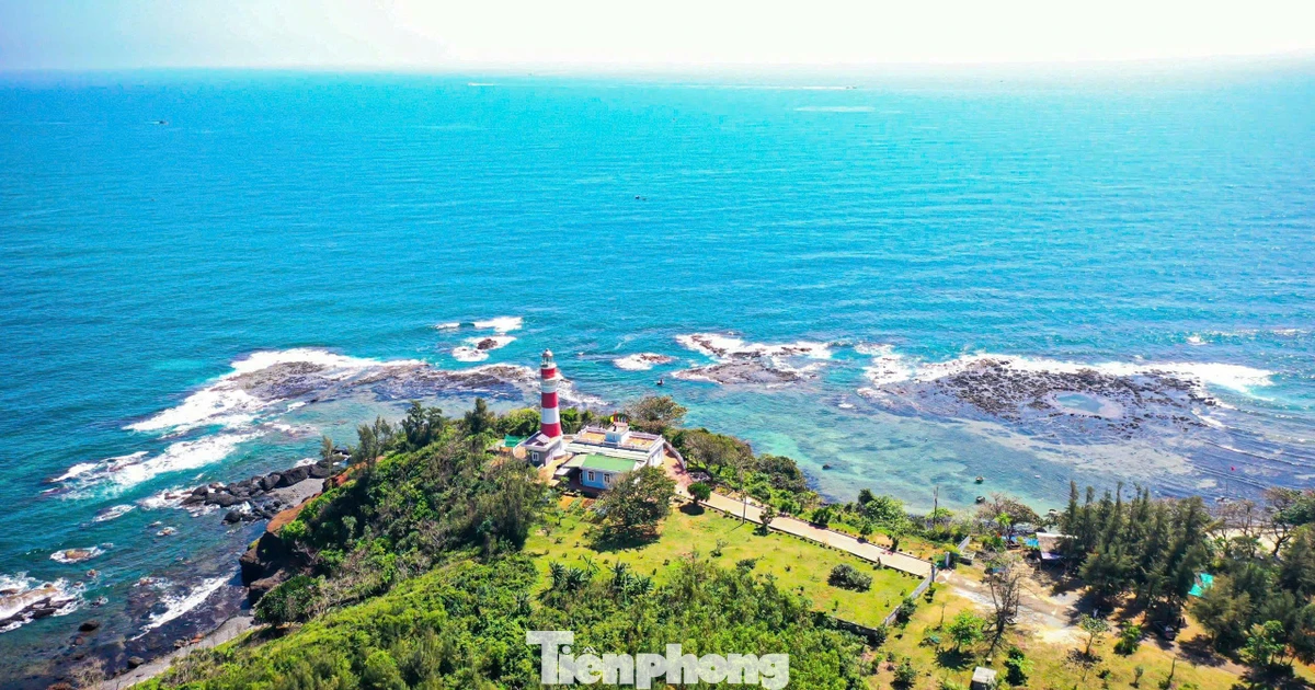Tọa độ 'săn view' cực chill ở trạm đèn biển Ba Làng An