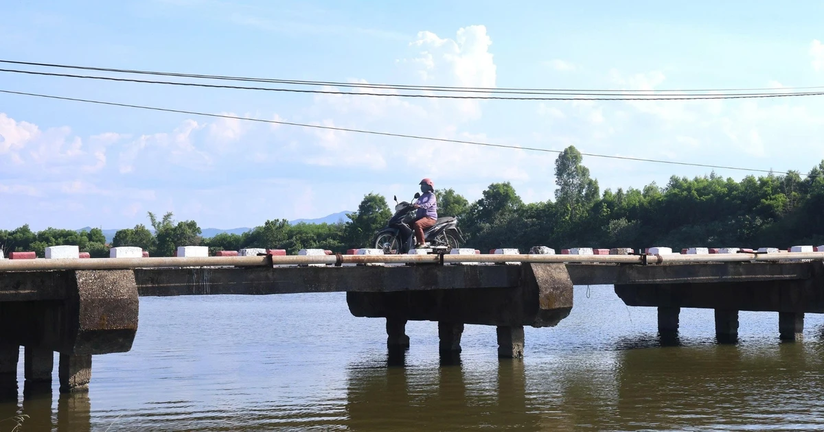 Nơm nớp lo sợ khi qua những cây cầu 'già nua' ở Quảng Ngãi