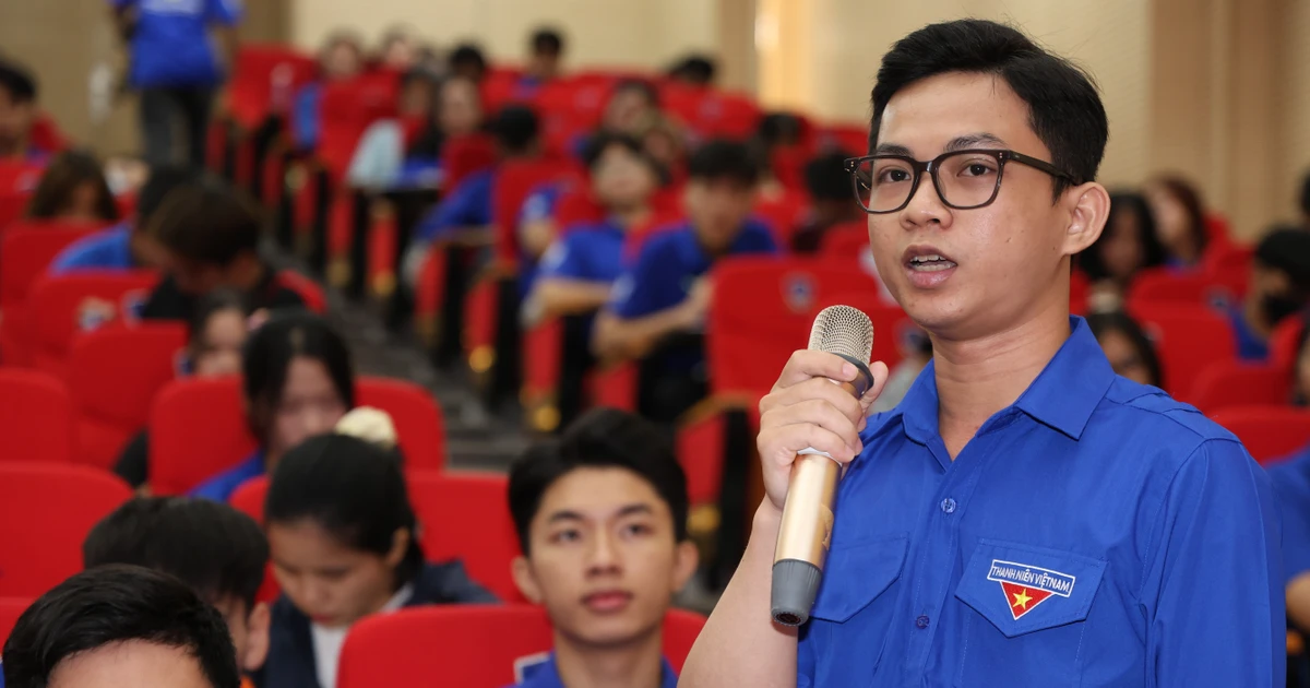 Người trẻ bừng khát vọng cống hiến, làm cho thành phố đáng sống hơn