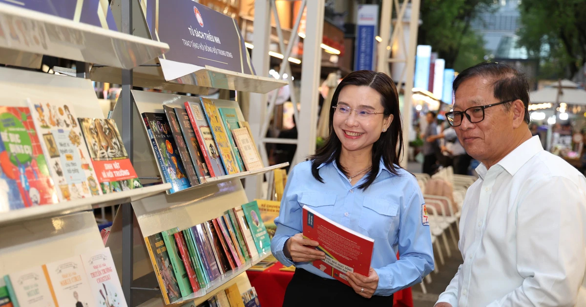 Ngành xuất bản, Hội đồng Đội Trung ương trao tri thức đến thiếu nhi