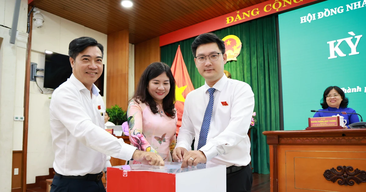 TPHCM bổ sung thêm một Ủy viên UBND thành phố