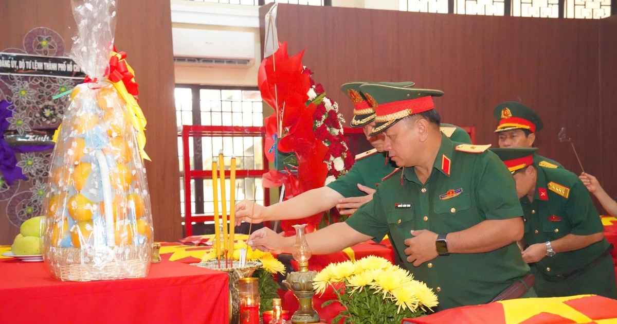 Quân khu 7 tri ân Anh hùng liệt sĩ, động viên lực lượng tìm kiếm, quy tập hài cốt liệt sĩ