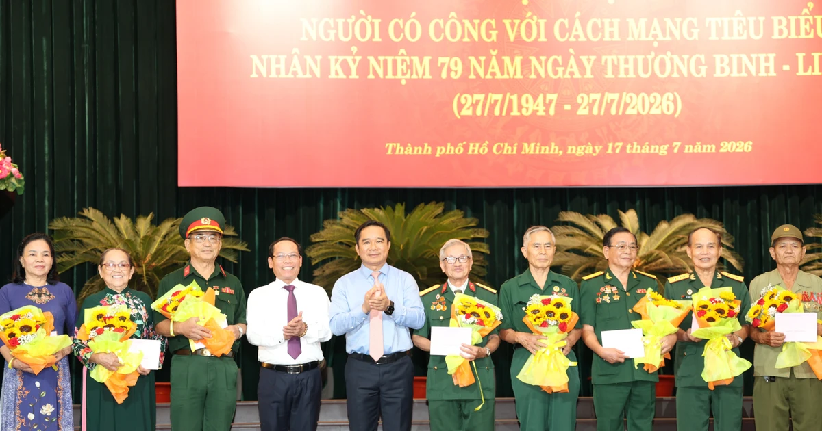 TPHCM họp mặt, tri ân người có công với cách mạng