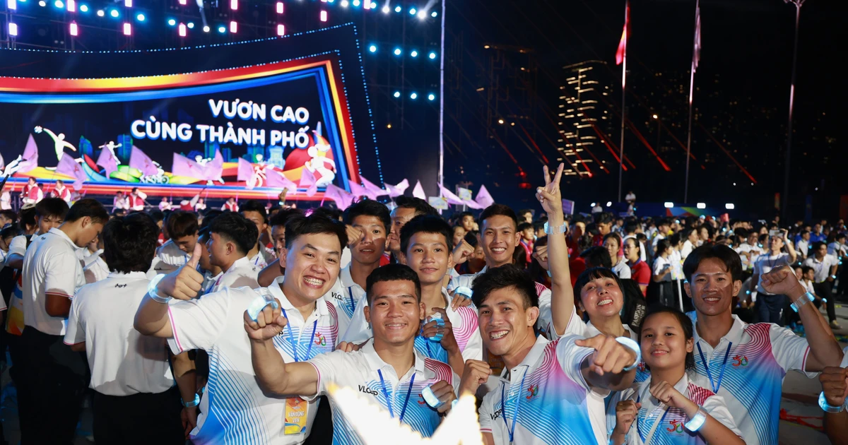 Thiêng liêng, hoành tráng lễ khai mạc Đại hội Thể dục thể thao TPHCM lần thứ I