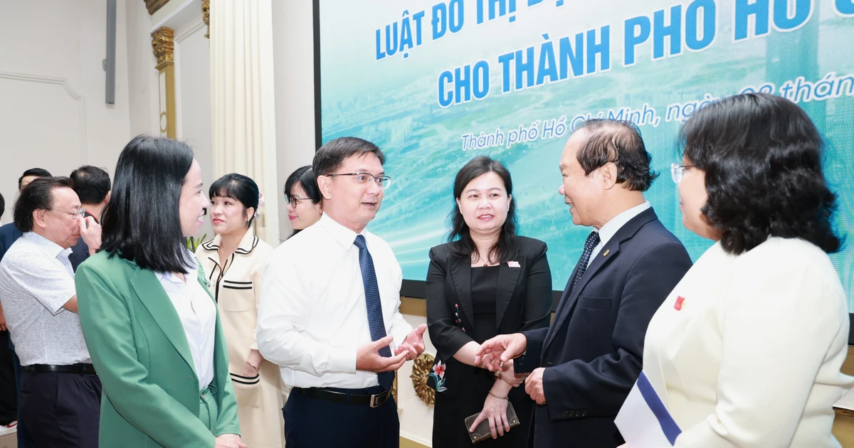 Đề xuất phân quyền toàn diện, triệt để, thực chất cho TPHCM
