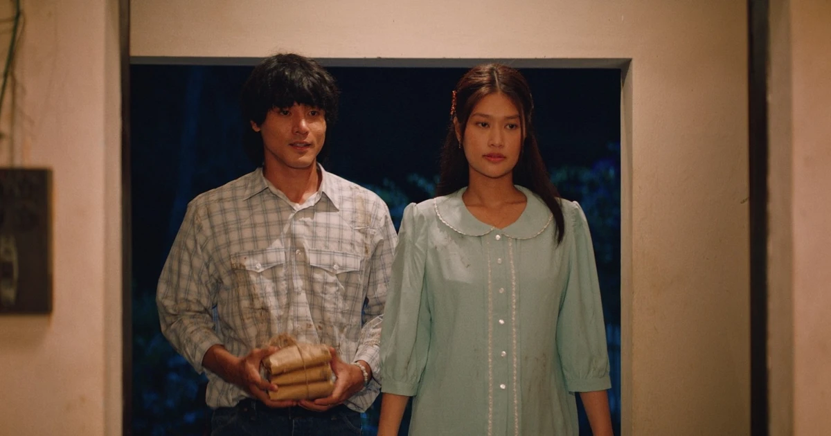 Hẹn Em Ngày Nhật Thực chạm mốc 100 tỷ, đạo diễn kể chuyện "bán nhà làm phim"