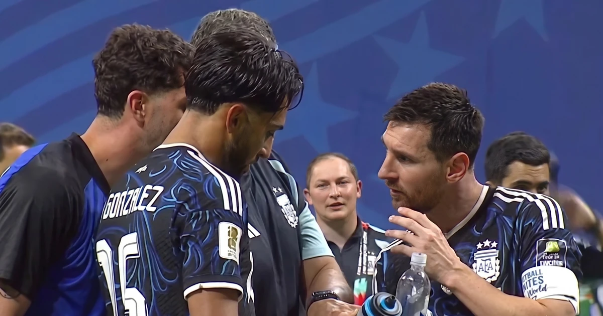 Tan trận bán kết, cầu thủ Argentina thu được ‘cẩm nang’ bắt penalty của Pickford