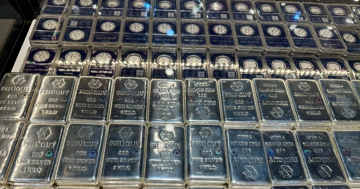 Bạc tăng phá đỉnh 8 tuần liên tiếp, Bảo Tín Minh Châu bắt tay Phú Quý mở rộng kênh phân phối