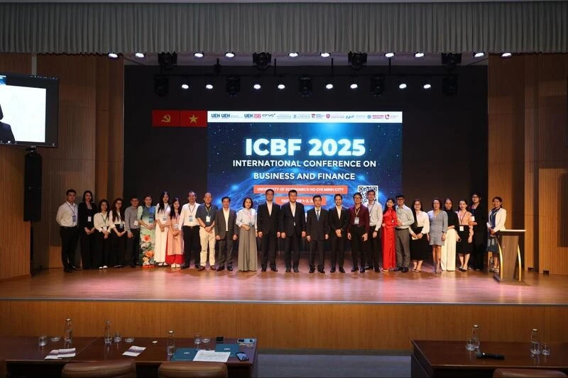 Kết nối mạng lưới học thuật toàn cầu thông qua Diễn đàn học thuật Quốc tế về Kinh tế - Tài chính