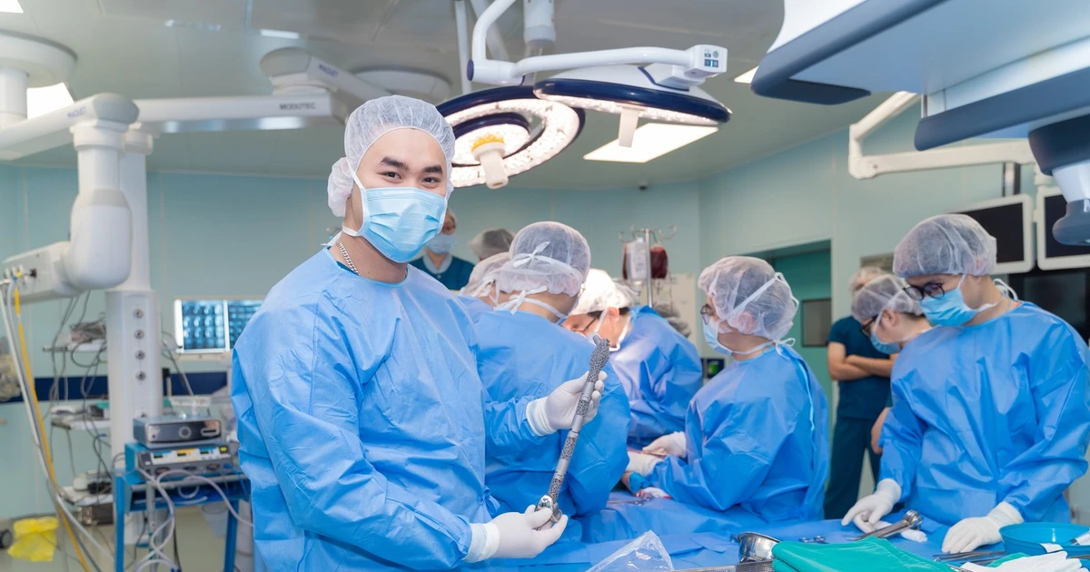 Bệnh nhân 7 tuổi mắc ung thư xương giữ được đôi chân nhờ công nghệ in 3D cá thể hóa