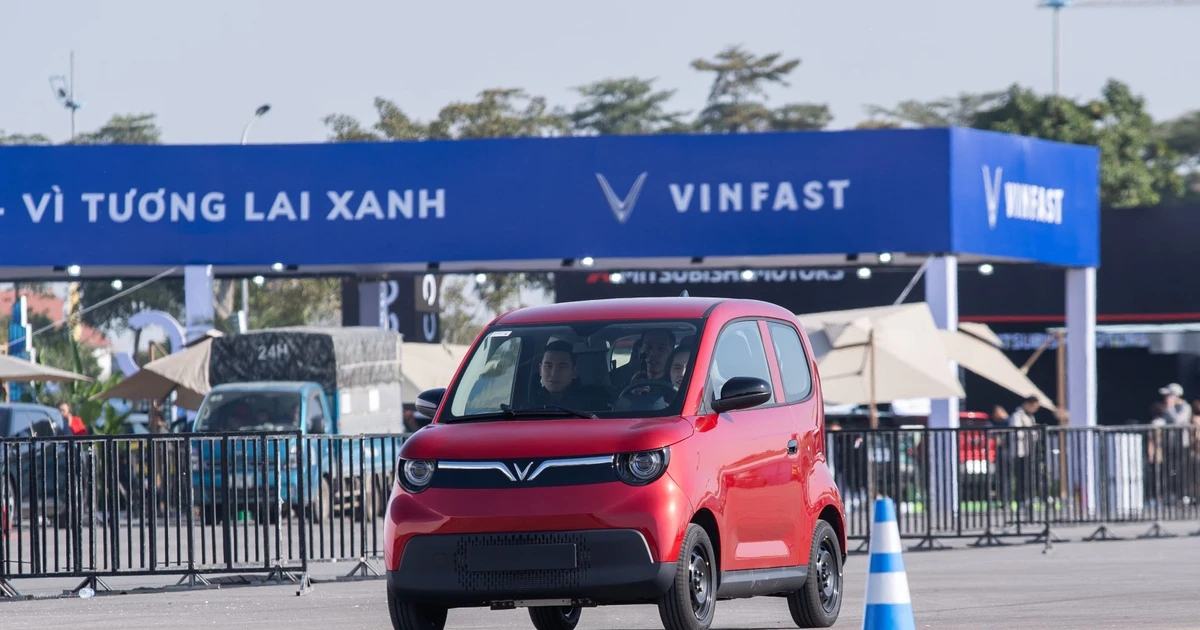 VinFast Green hút tài xế dịch vụ vì mua xe 0 đồng, chạy là có lời