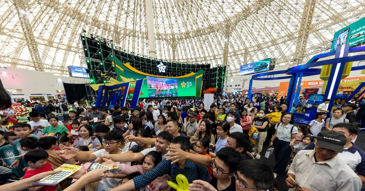 Hội chợ Mùa Thu lần thứ nhất - 2025: 10 ngày giao thương, kết nối và sẻ chia tại 'thủ phủ lễ hội' VEC