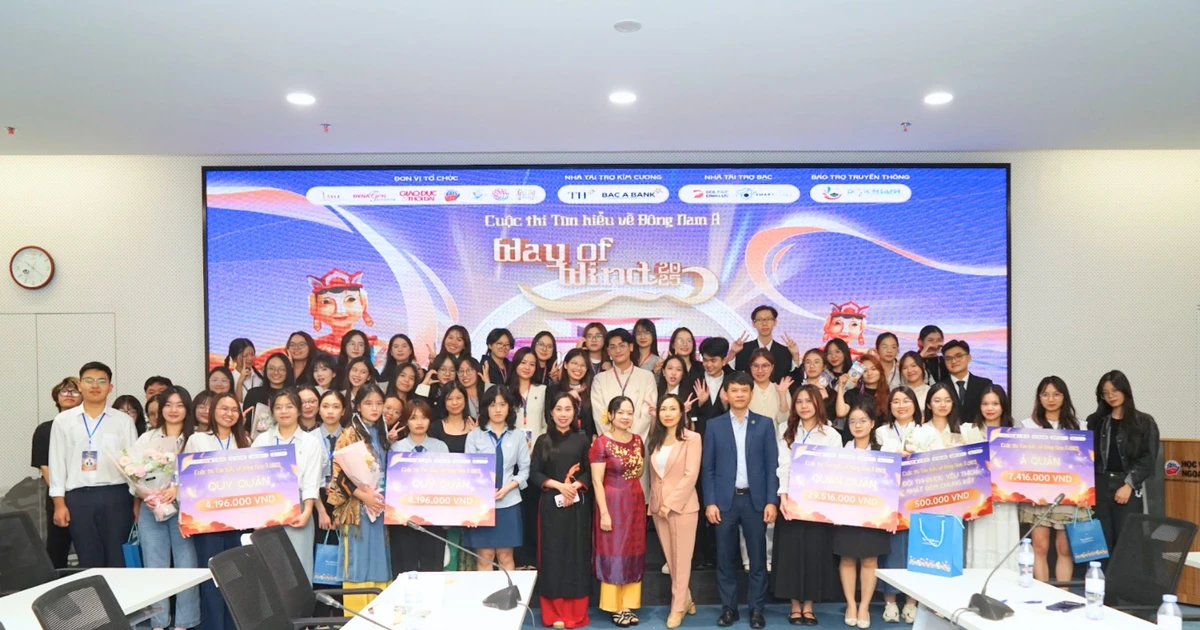 Sinh viên khám phá ngôn ngữ văn hóa ASEAN với Cuộc thi tìm hiểu văn hóa Đông Nam Á 'Way of Wind 2025'
