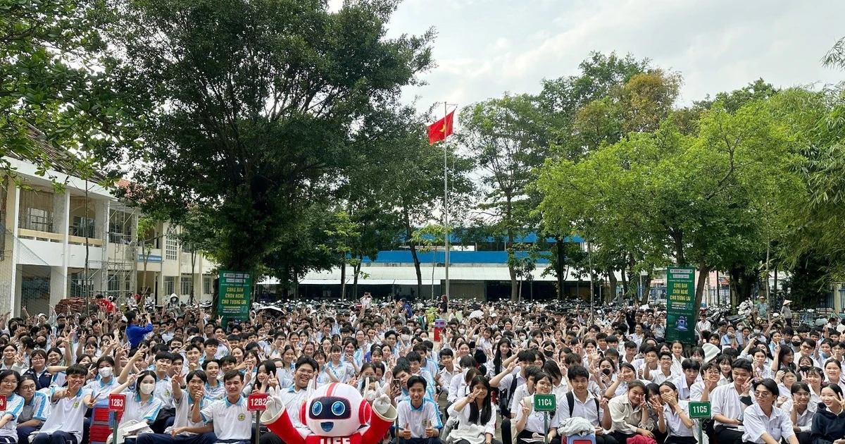 Nhóm ngành Kinh doanh – Công nghệ – Luật của UEF thu hút thí sinh Tây Nam Bộ