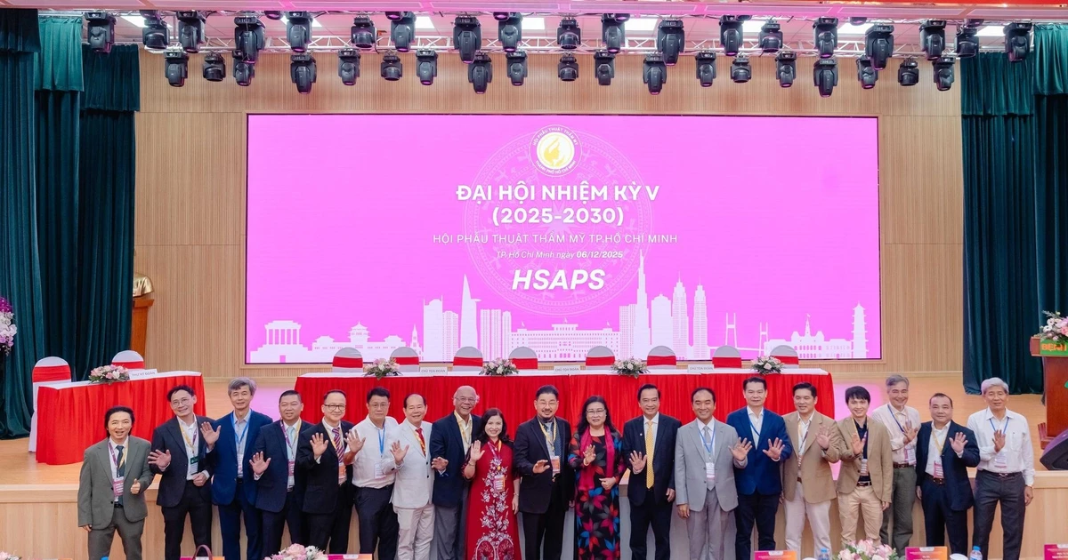 Túi ngực Cereform - Sản phẩm gây ấn tượng tại HSAPS 2025