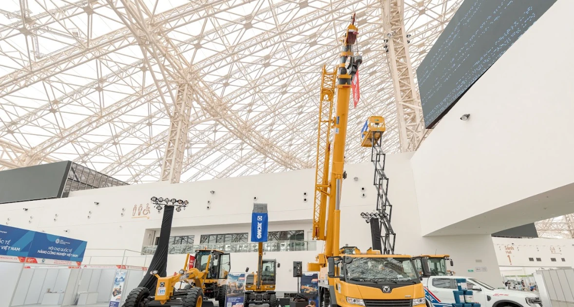 Cận cảnh 'kinh đô triển lãm' VEC trước giờ mở cửa Tuần lễ Công nghiệp & Công nghệ Việt Nam 2025