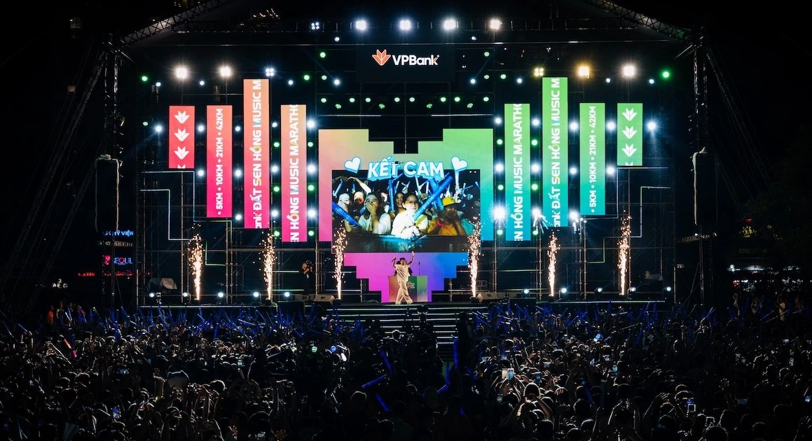 ISAAC, MONO bùng nổ tại đêm nhạc Prime Night - VPBank Đất Sen Hồng Music Marathon 2025