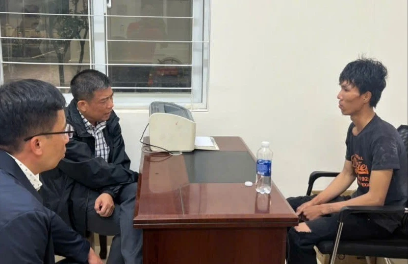 Giải cứu nữ chủ tiệm tạp hóa bị đối tượng ngáo đá dùng dao khống chế