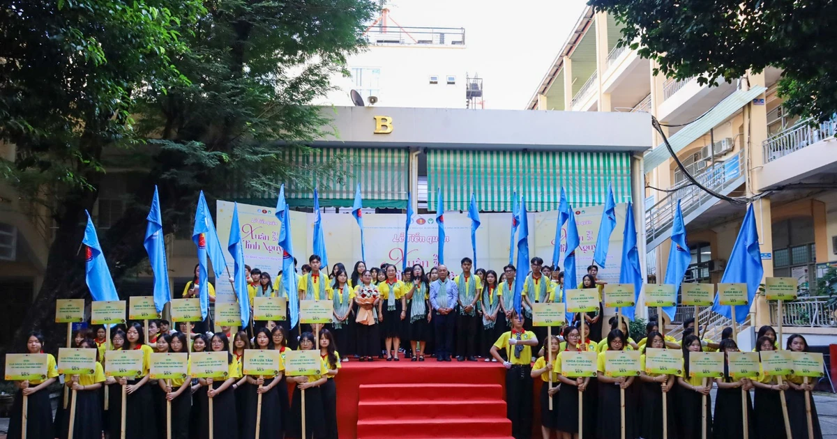 Rực rỡ sắc Xuân trong lễ tiễn quân chiến dịch Xuân tình nguyện Nhân văn năm 2026