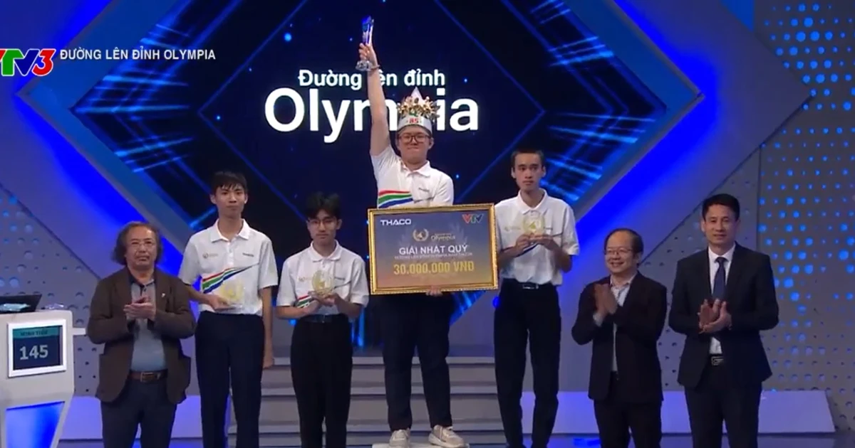 Olympia 26: Nam sinh Khánh Hòa xuất sắc mang cầu truyền hình về địa phương