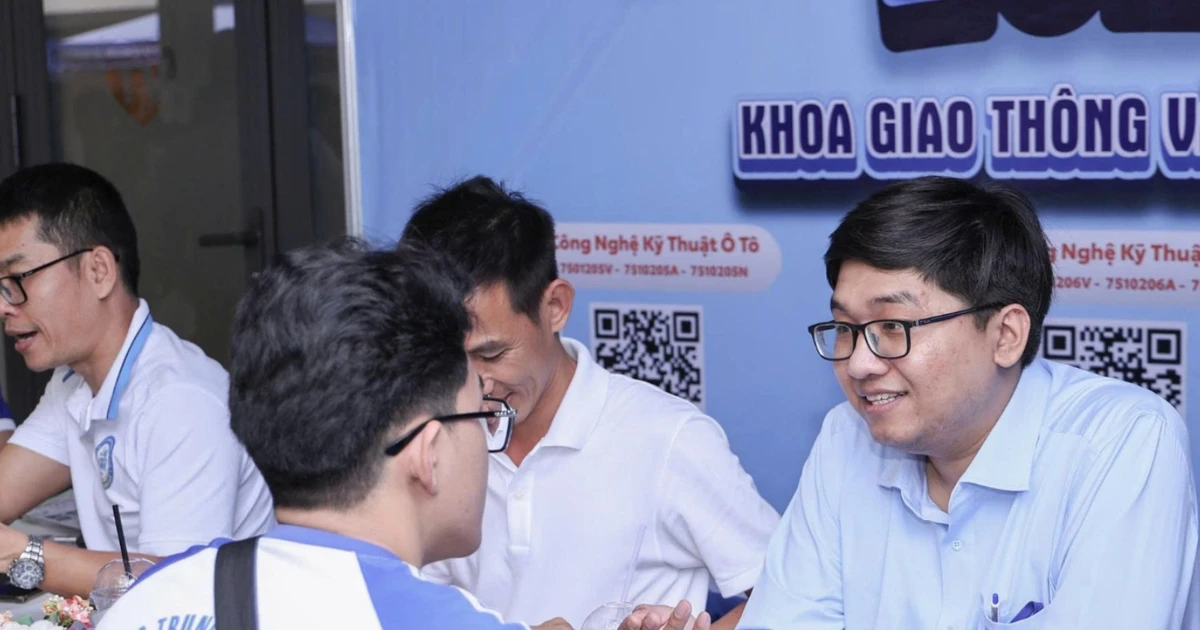 TP.HCM: Các trường đại học đồng loạt chuyển sang xét tuyển tổng hợp