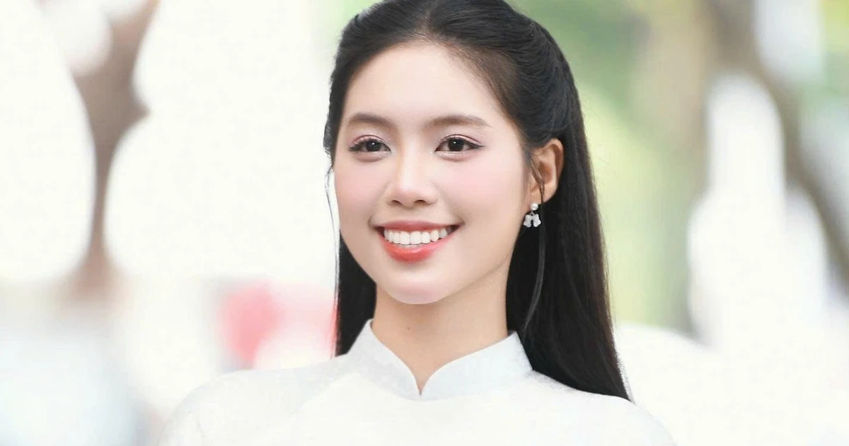 Á hậu Châu Anh: 'Rất khó để chọn top 10 Gương mặt trẻ Việt Nam tiêu biểu'