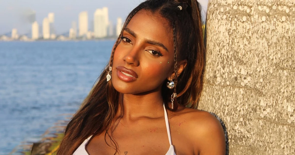 Hoa hậu 28 tuổi tố bị Ricky Martin cướp bạn trai