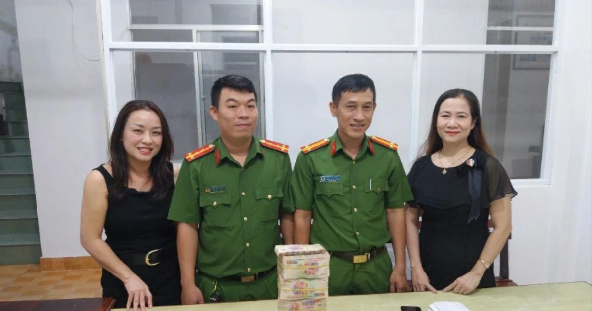 Bỗng dưng nhận gần 1 tỷ đồng, được công an hỗ trợ trả lại