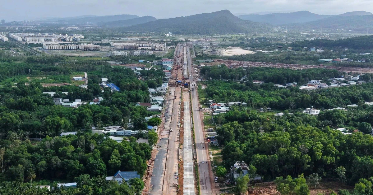 ‘Thần tốc’ thi công tuyến tàu điện đầu tiên tại Phú Quốc