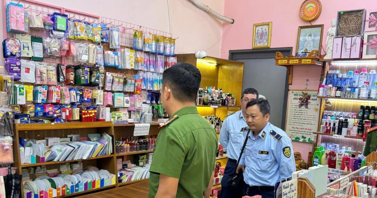 Thu giữ lô mỹ phẩm lớn nghi nhập lậu tại Cần Thơ